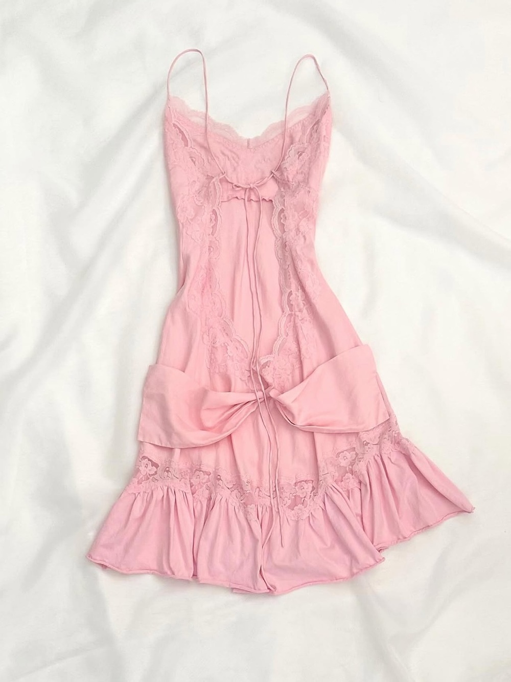 Rare Vintage Victoria's Secret 90s Early 2000s Pink Lace Slip Dress with Bow